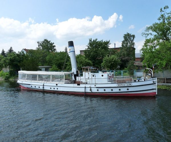 960px-Dampfer_Nordstern_(1) 960px-Dampfer_Nordstern_(1)